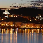 Faro De San Vicente Hotel