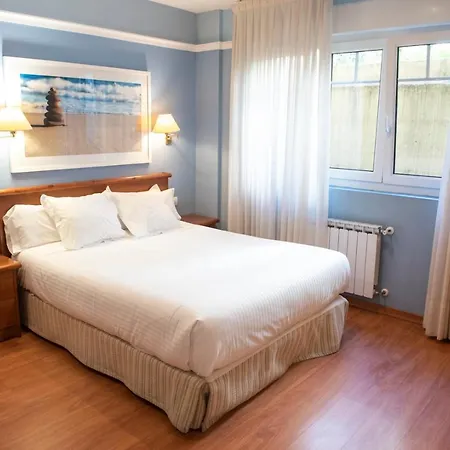 Hotell Faro De San Vicente 3*