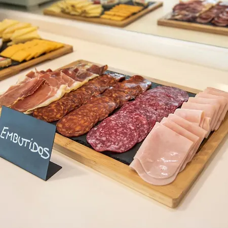 Ξενοδοχείο Faro De San Vicente 3*