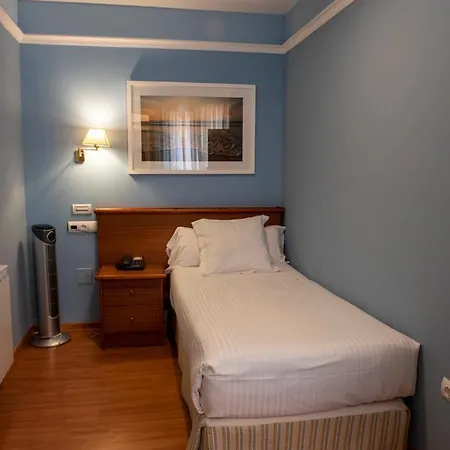 Hotel Faro De San Vicente