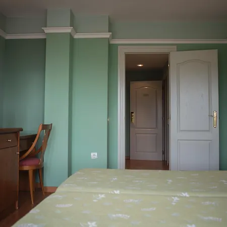 Faro De San Vicente ホテル 3*