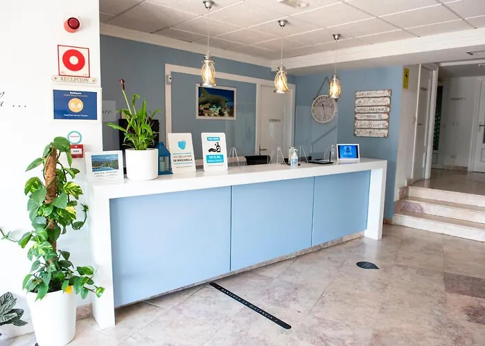 מלון Faro De San Vicente סן ויסנטה דה לה ברקרה