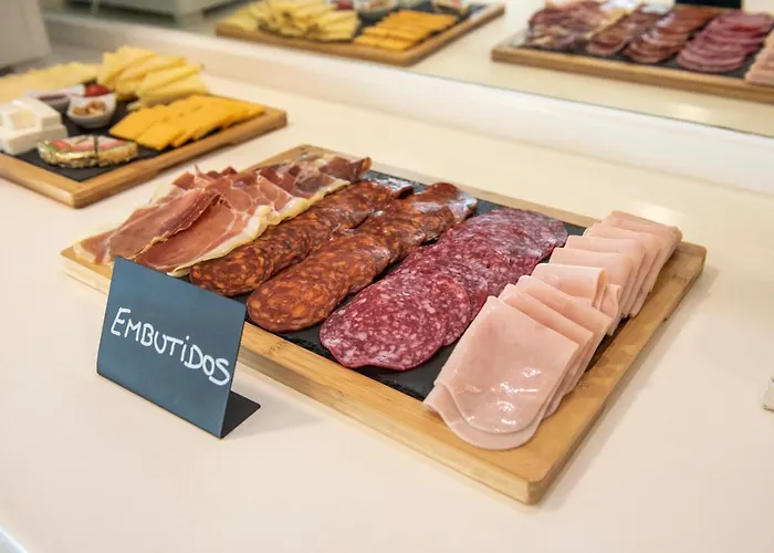 Hotel Faro De San Vicente 3*