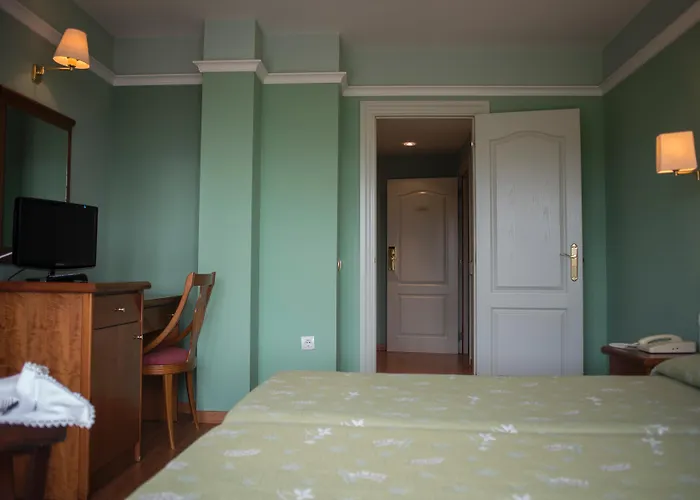 Faro De San Vicente Hotel 3*