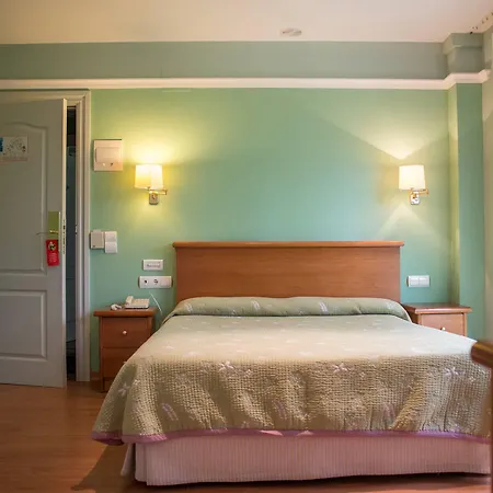 Hotel Faro De San Vicente