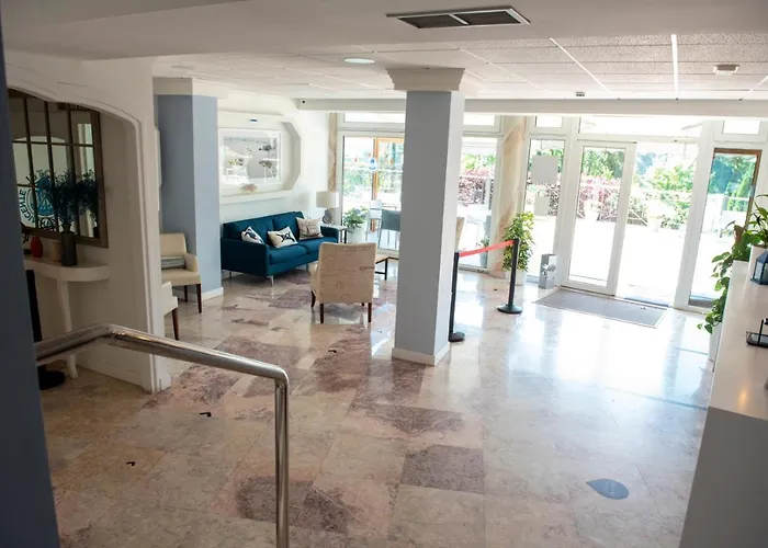 Faro De San Vicente Hotel