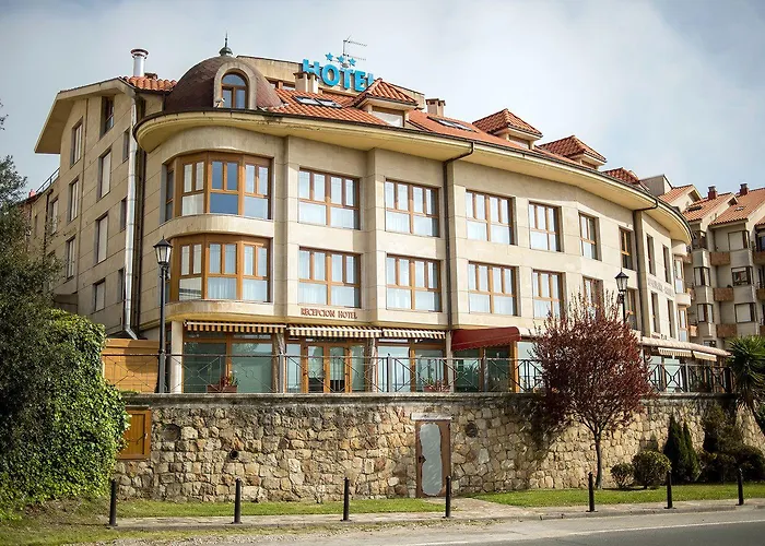 Faro De San Vicente Hotel