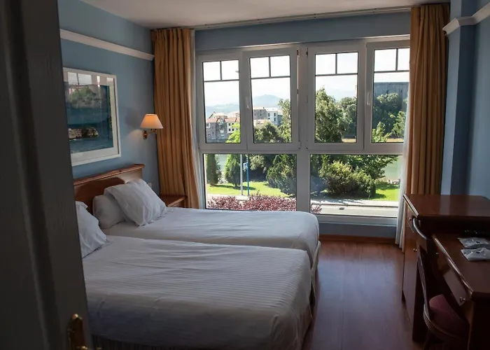 法鲁圣维森特酒店 3* 圣维森特-德拉巴尔克拉